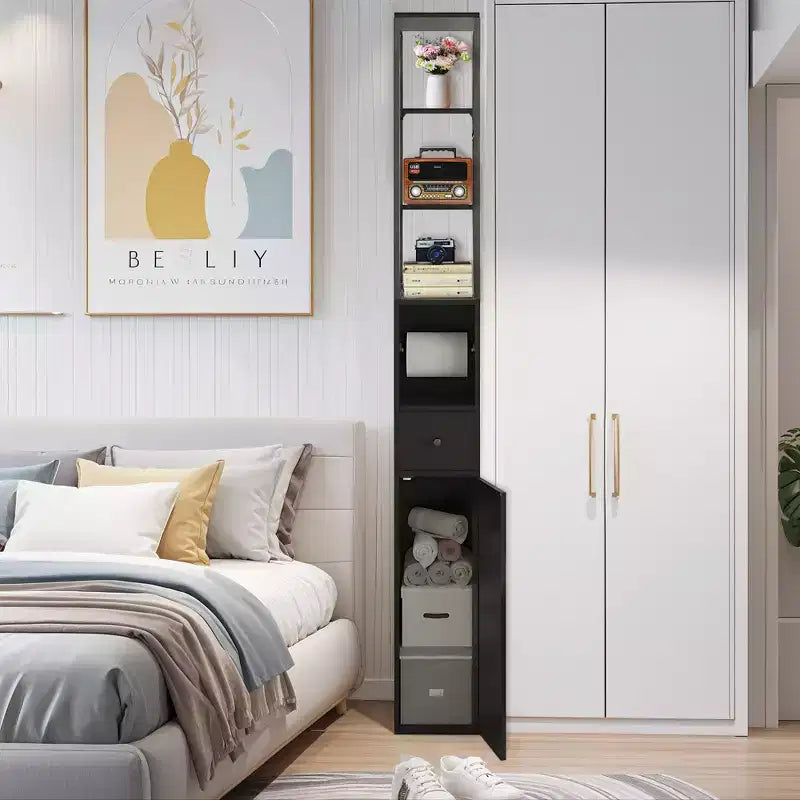 Mobiletto da bagno alto con ripiani regolabili, Armadietto slim con porta rotolo di carta igienica e piccolo cassetto, Nero/Bianco