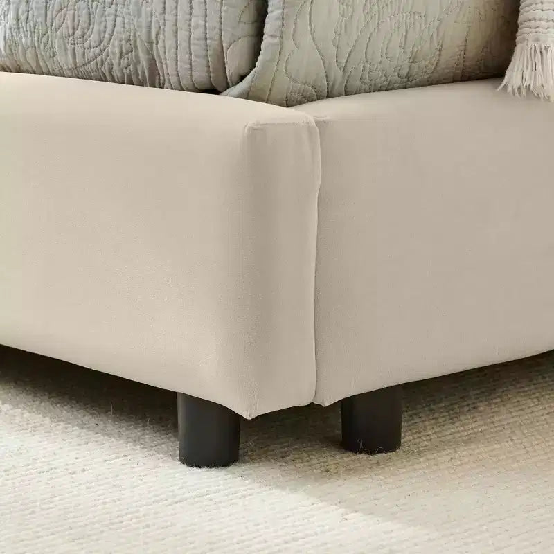 Telaio letto imbottito trapuntato a grandezza naturale con schienale e braccioli per camera da letto, beige