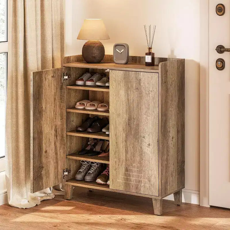 Scarpiera con ante e gambe in legno, scarpiera a 5 livelli in stile rustico con 4 ripiani regolabili per ingresso, foyer, corridoio, marrone rustico