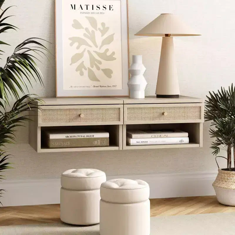 Tavolino sospeso in rattan e legno rovere chiaro
