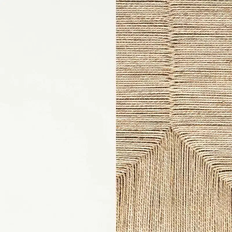 Mobiletto contenitore in legno e giunco marino bianco: Superficie impiallacciata, ripiano fisso, montaggio per adulti richiesto