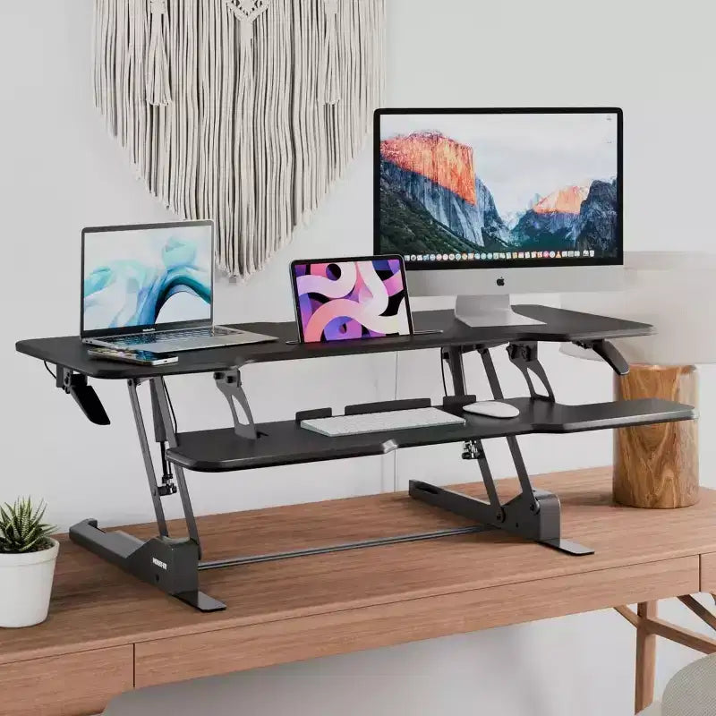Convertitore da Scrivania Grande con Piano da 47", Nero