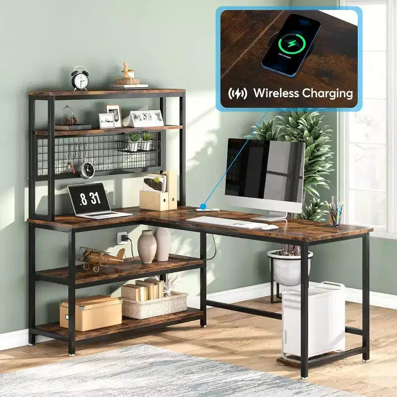 Scrivania per computer da 140 cm con ricarica wireless, 5 ripiani portaoggetti, scrivania da ufficio, tavolo da studio, scrivania con credenza per l'home office